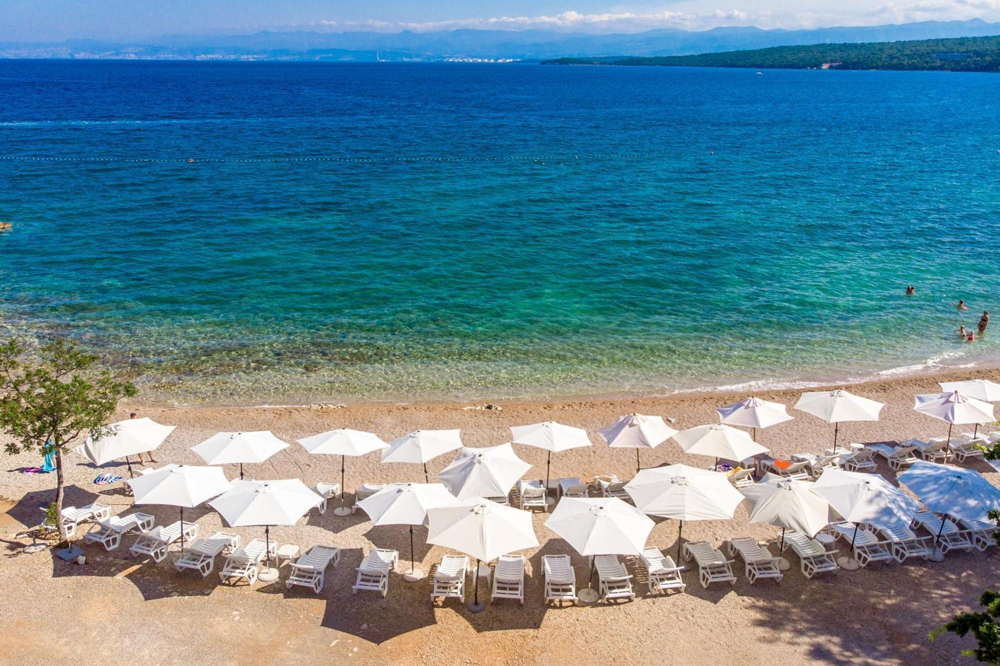 Blue Waves Hotel