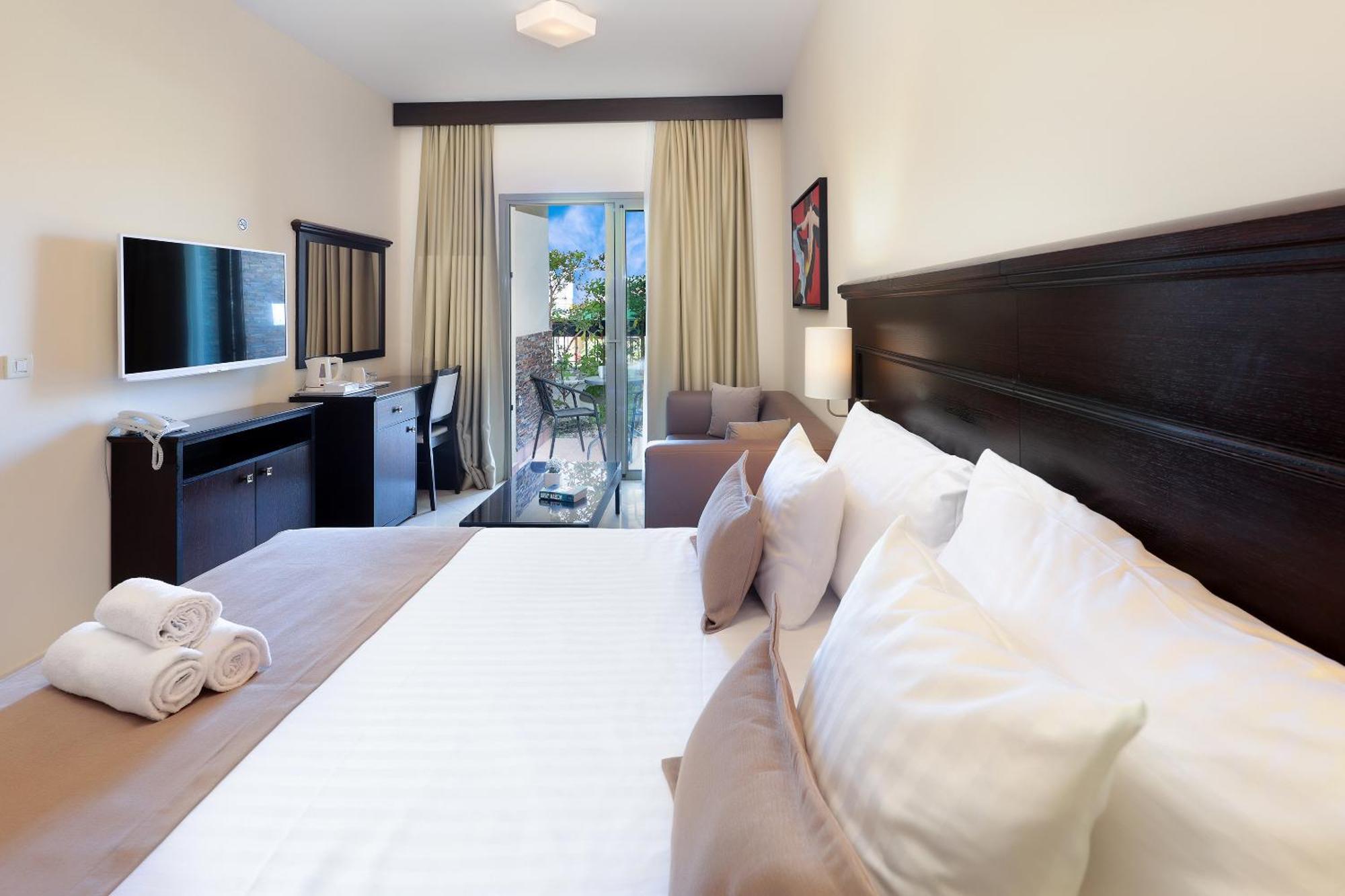 Hotel Blue Waves 4*